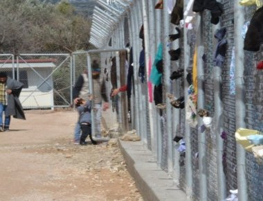 Νέα άφιξη παράνομων μεταναστών στην Αθήνα – 183 άτομα από Χίο και Μυτιλήνη